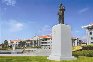 廈門大學(xué)國際學(xué)院英國藝術(shù)設(shè)計(jì)本科留學(xué)項(xiàng)目2017年招生簡(jiǎn)章